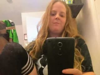 lovehollyann WebCAM 